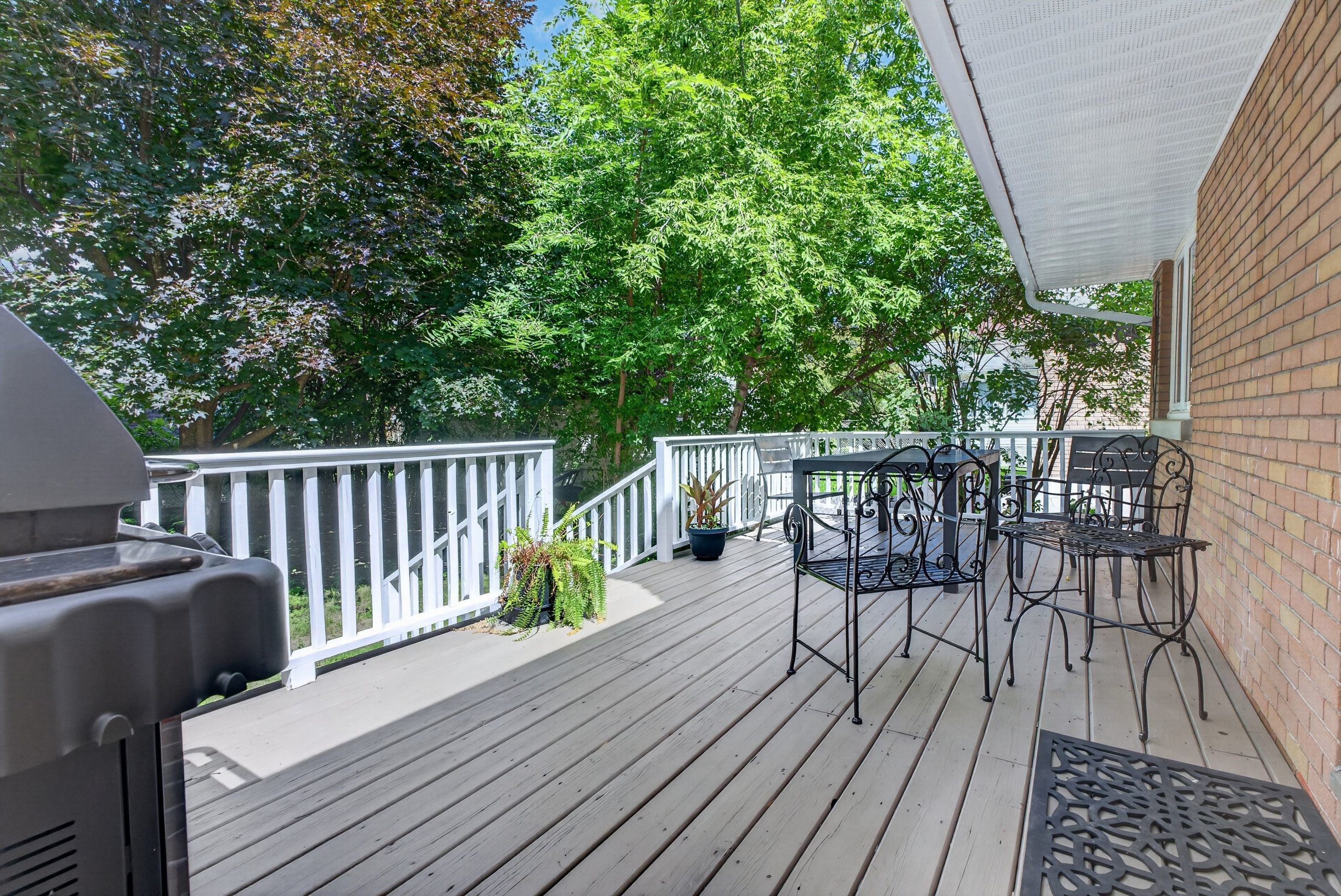 Rear deck